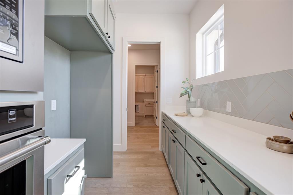 4541 Maple Ridge Drive