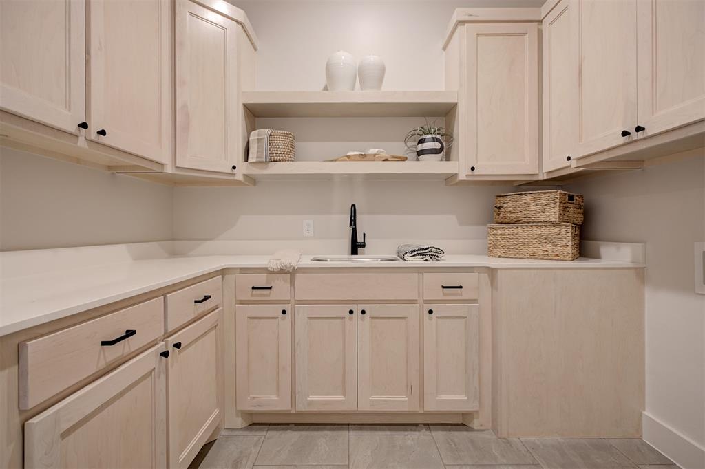 4541 Maple Ridge Drive