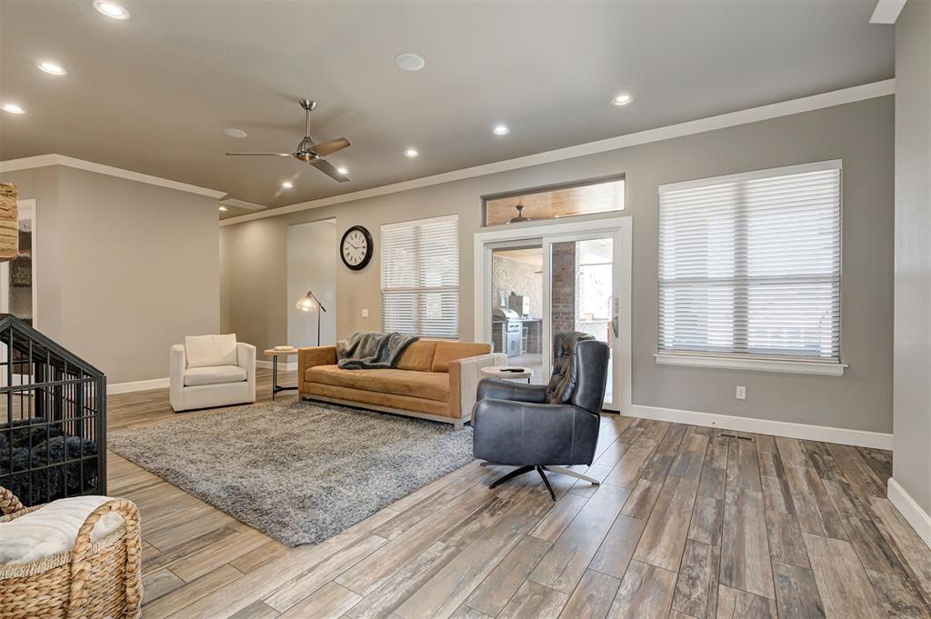 3301 Hidden Leaf Drive