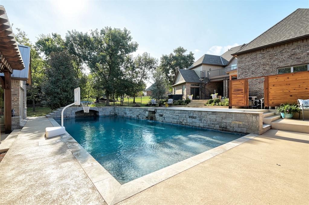 3301 Hidden Leaf Drive