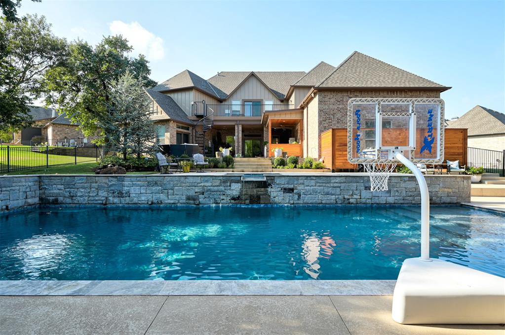 3301 Hidden Leaf Drive