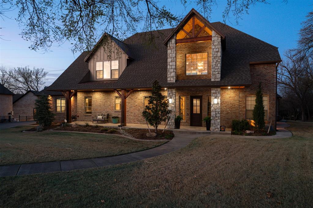 3301 Hidden Leaf Drive