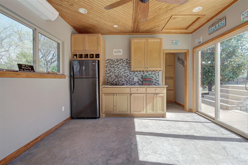 3301 Hidden Leaf Drive