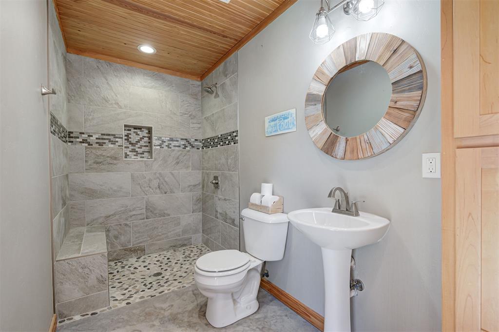 3301 Hidden Leaf Drive