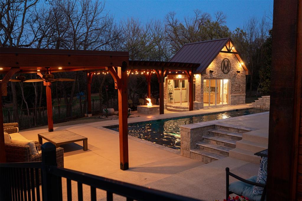 3301 Hidden Leaf Drive