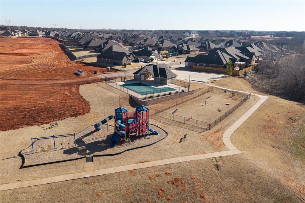 6917 Timber Crest Way