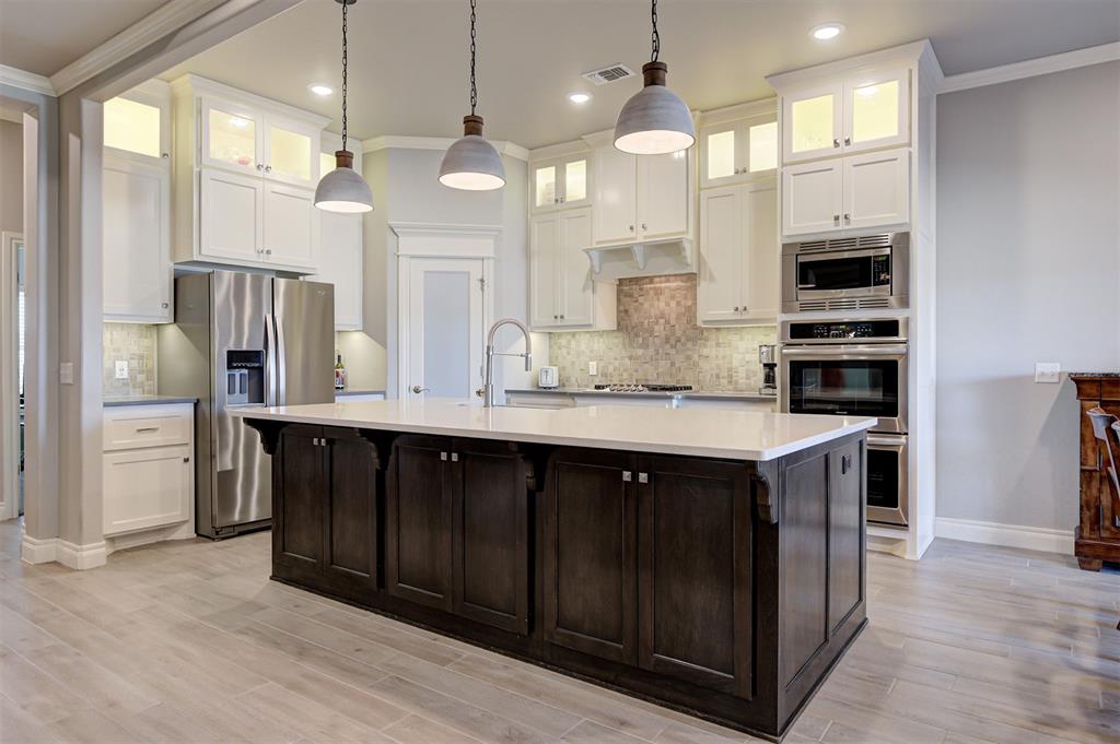 6917 Timber Crest Way