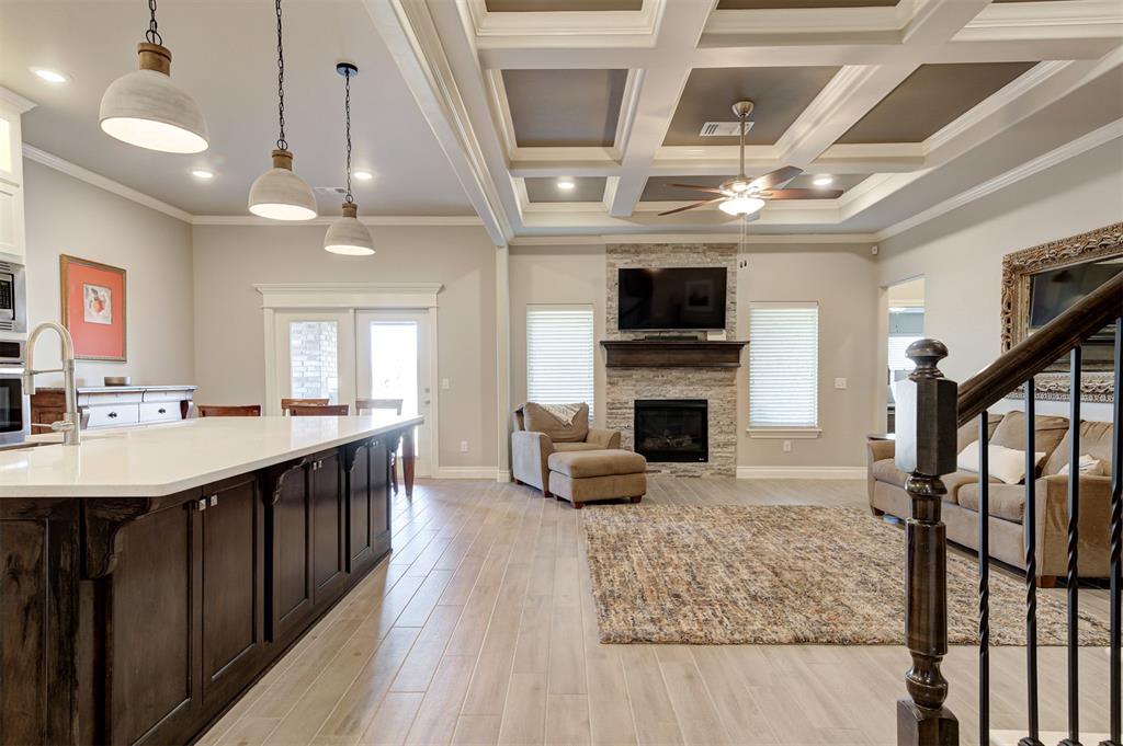 6917 Timber Crest Way