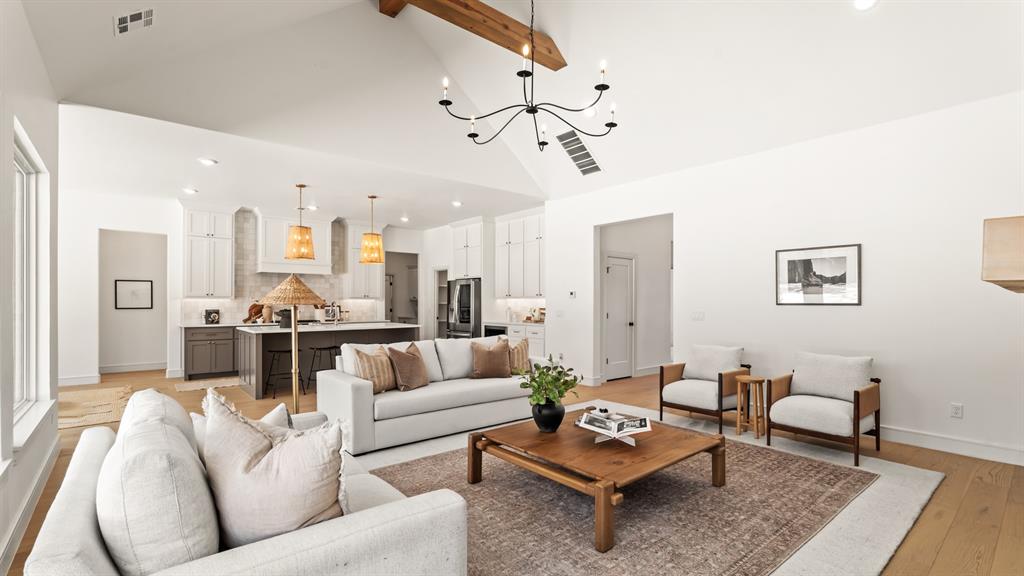 3900 Shady Hill Trail