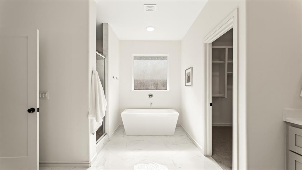 3900 Shady Hill Trail