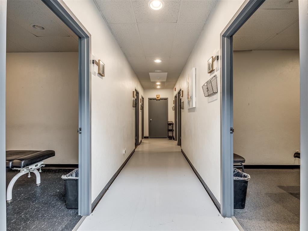 7304 N Comanche Avenue