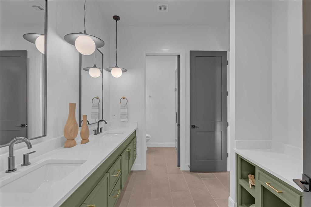 3917 Stone Bluff Way