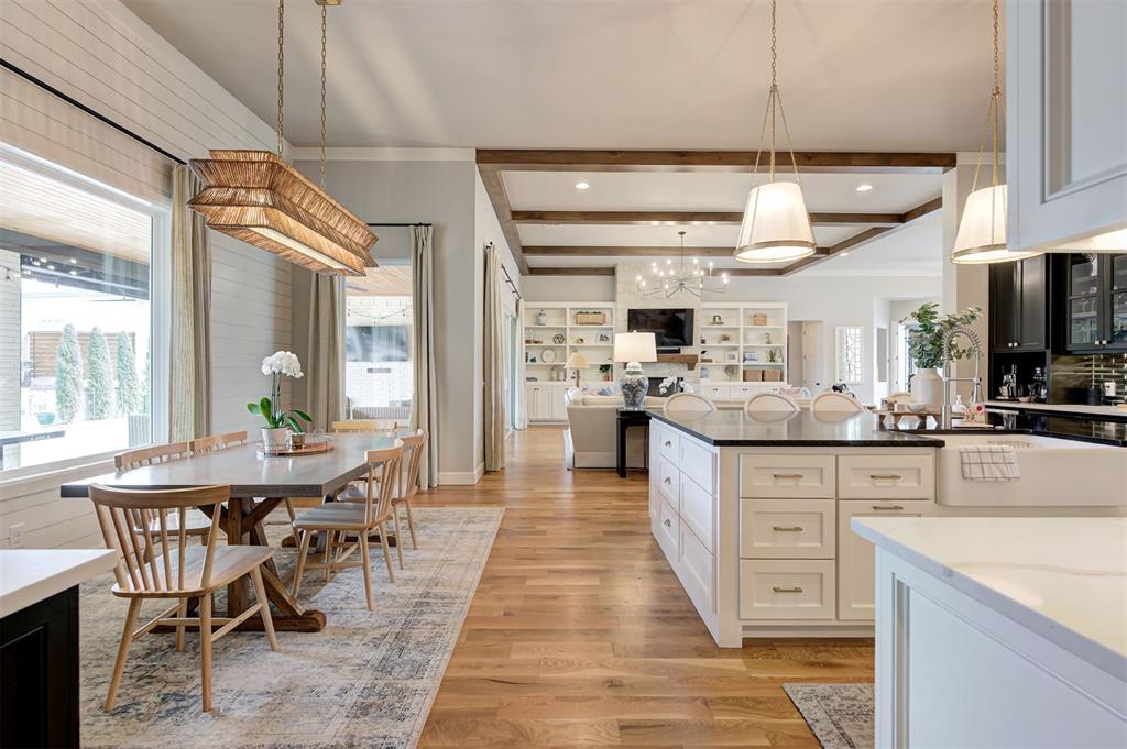 2603 S Loblolly Lane