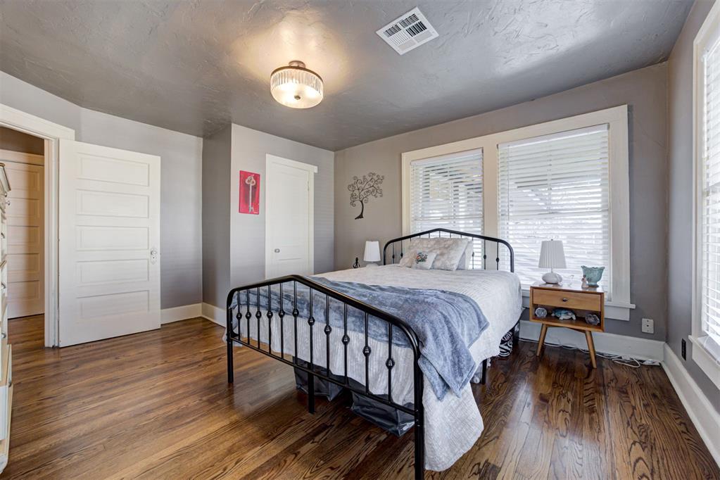 930 NW 17th Street