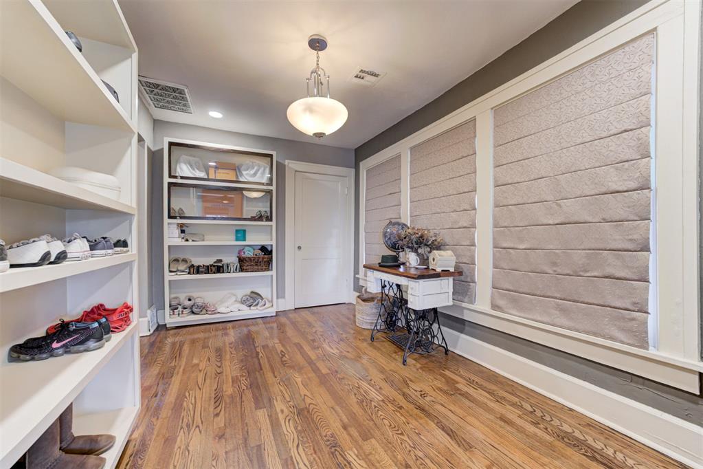 930 NW 17th Street
