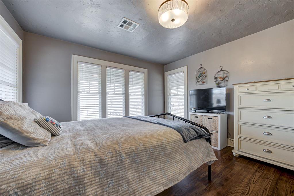 930 NW 17th Street