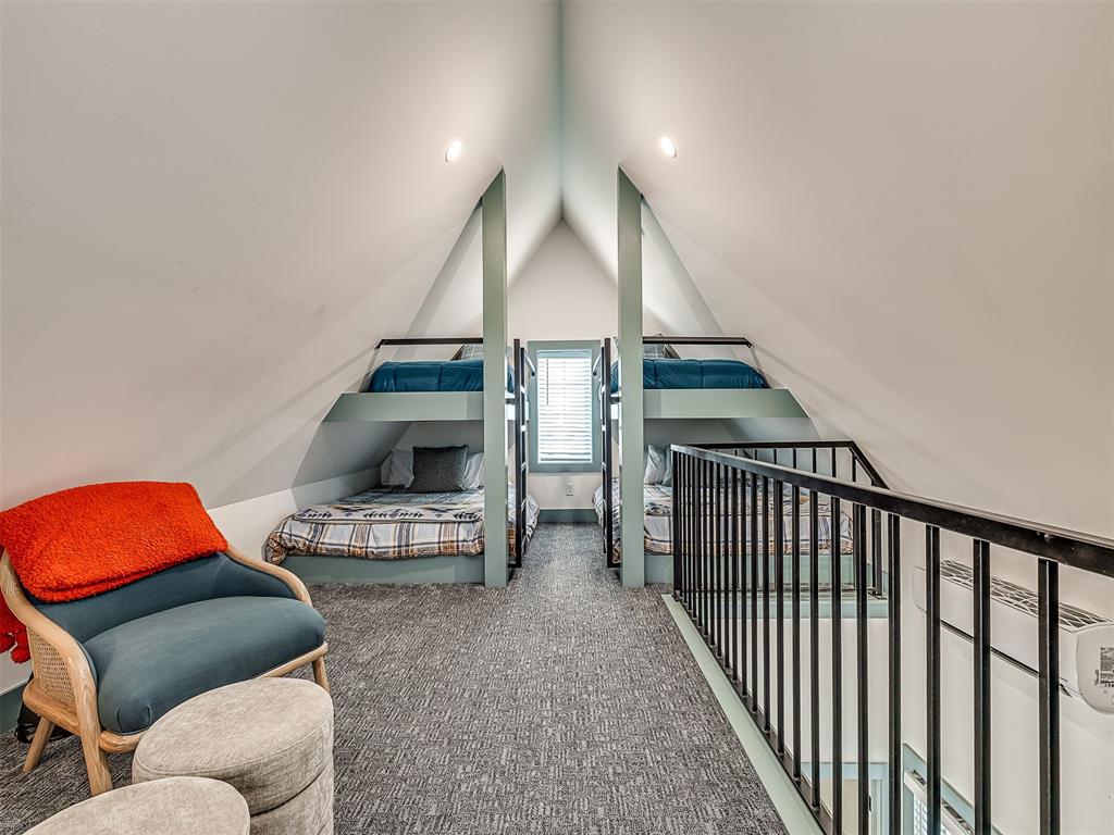 53 Lower Greenway Unit: B