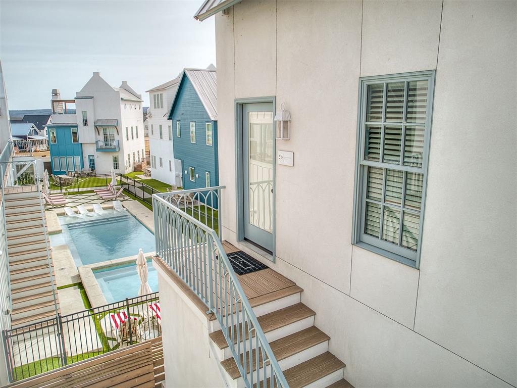 53 Lower Greenway Unit: B