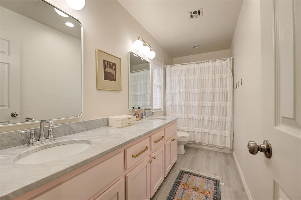 600 Heatherstone Road