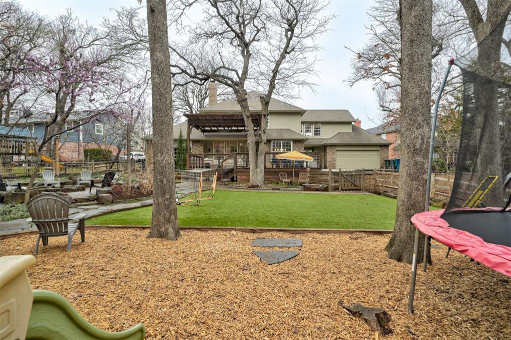 600 Heatherstone Road