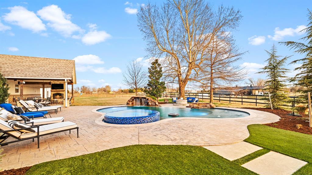 15500 S Drexel Avenue