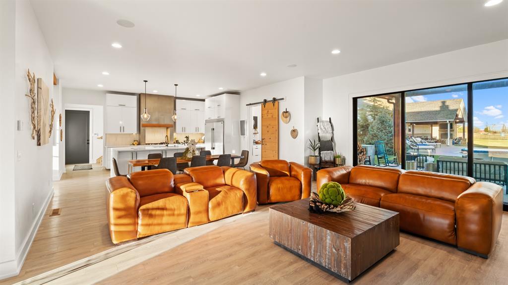 15500 S Drexel Avenue