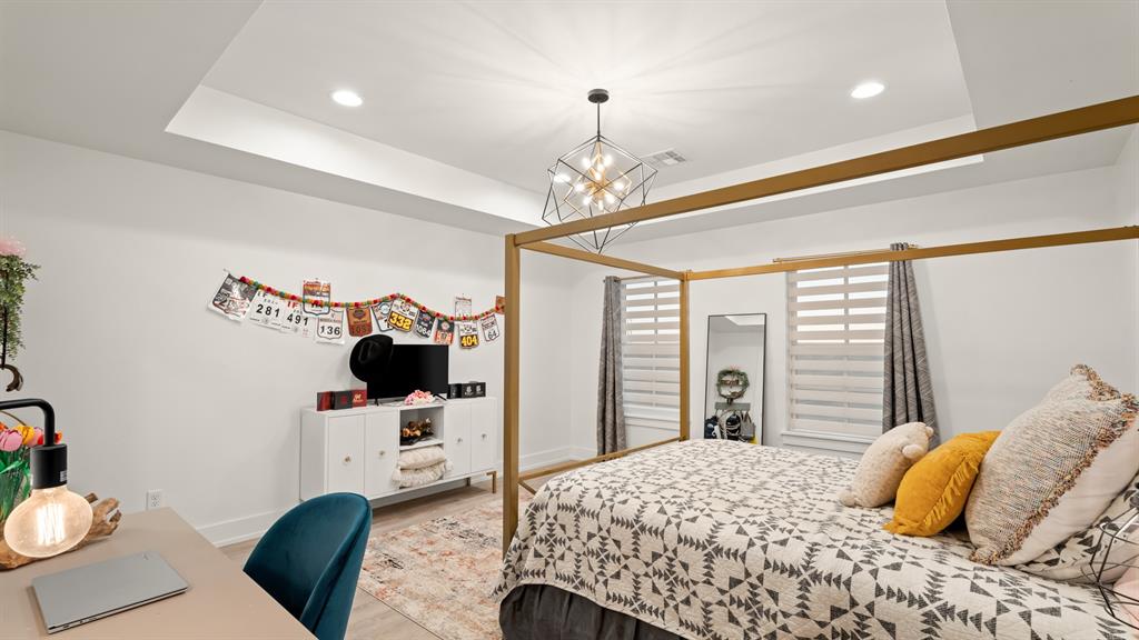 15500 S Drexel Avenue