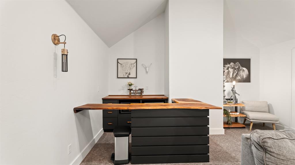 15500 S Drexel Avenue