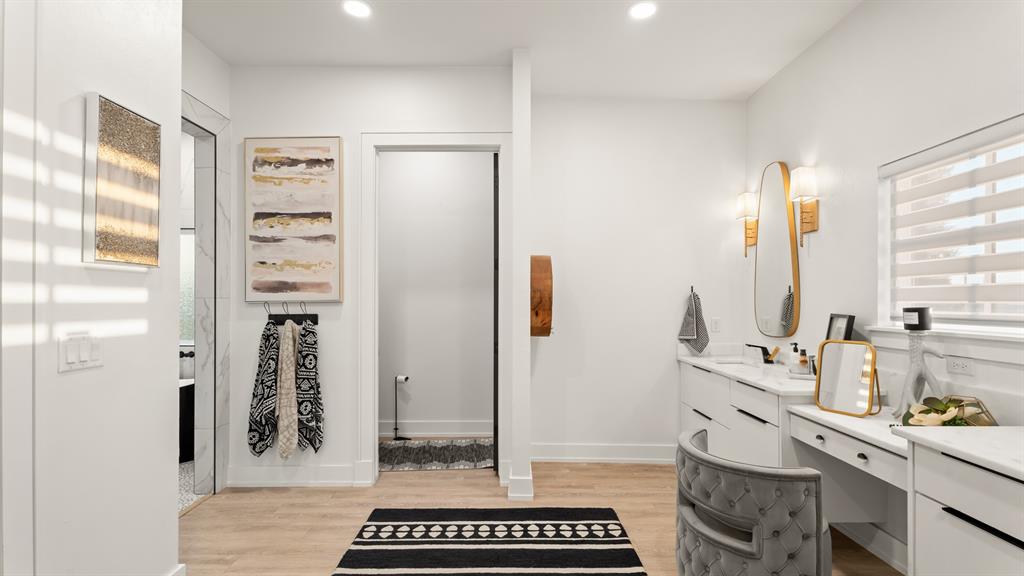 15500 S Drexel Avenue