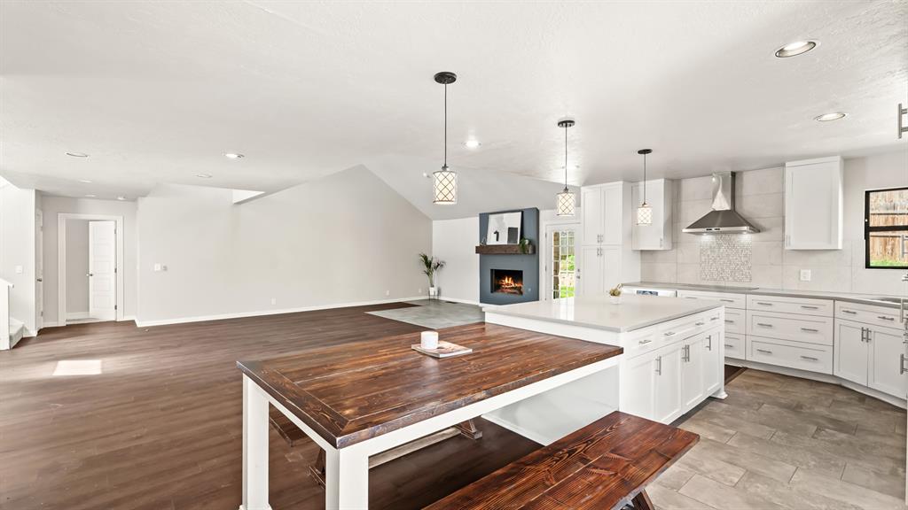 1211 Richmond Road