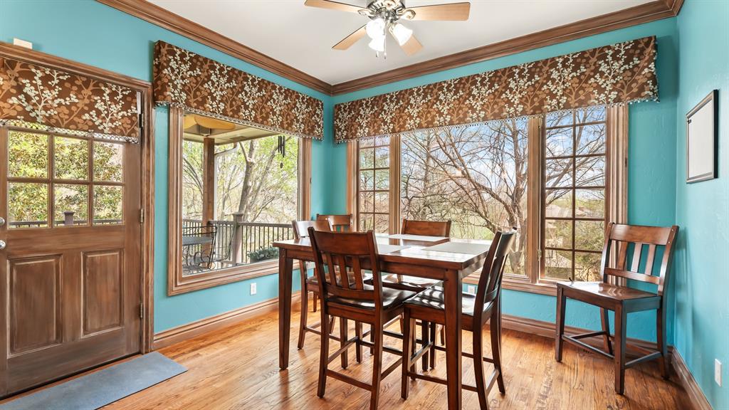 1124 Caines Hill Road