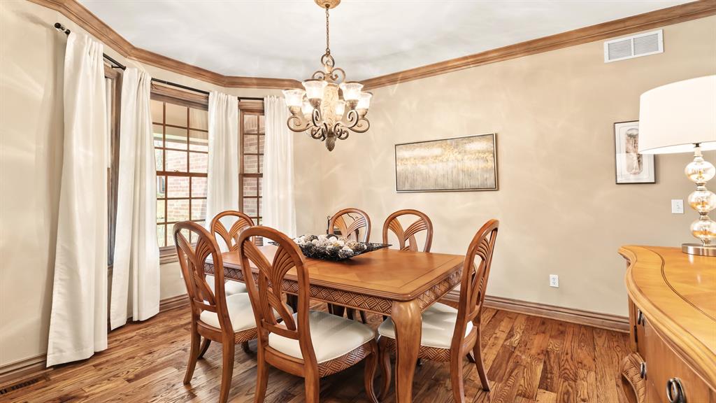 1124 Caines Hill Road