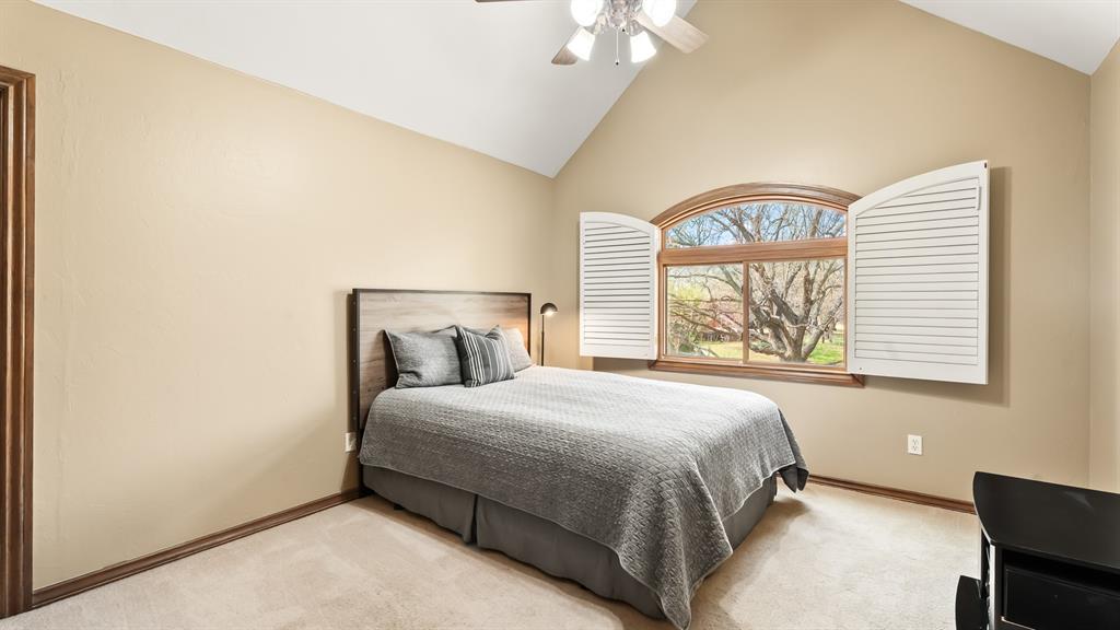 1124 Caines Hill Road