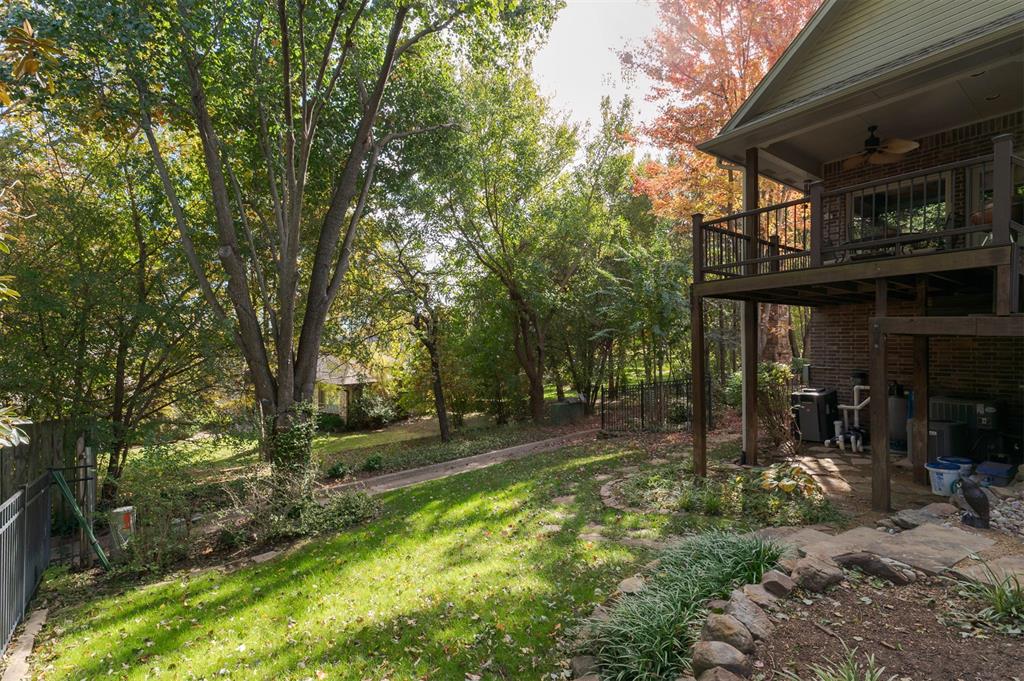 1124 Caines Hill Road