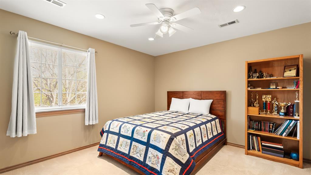 1124 Caines Hill Road