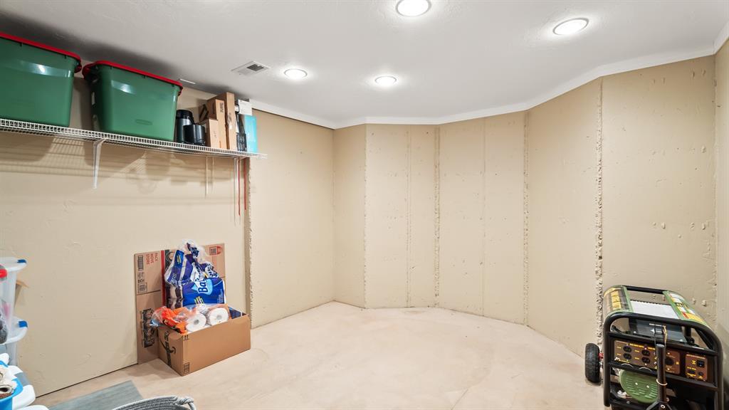 1124 Caines Hill Road