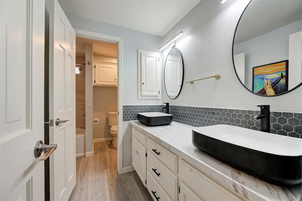 709 Timber Ridge Drive