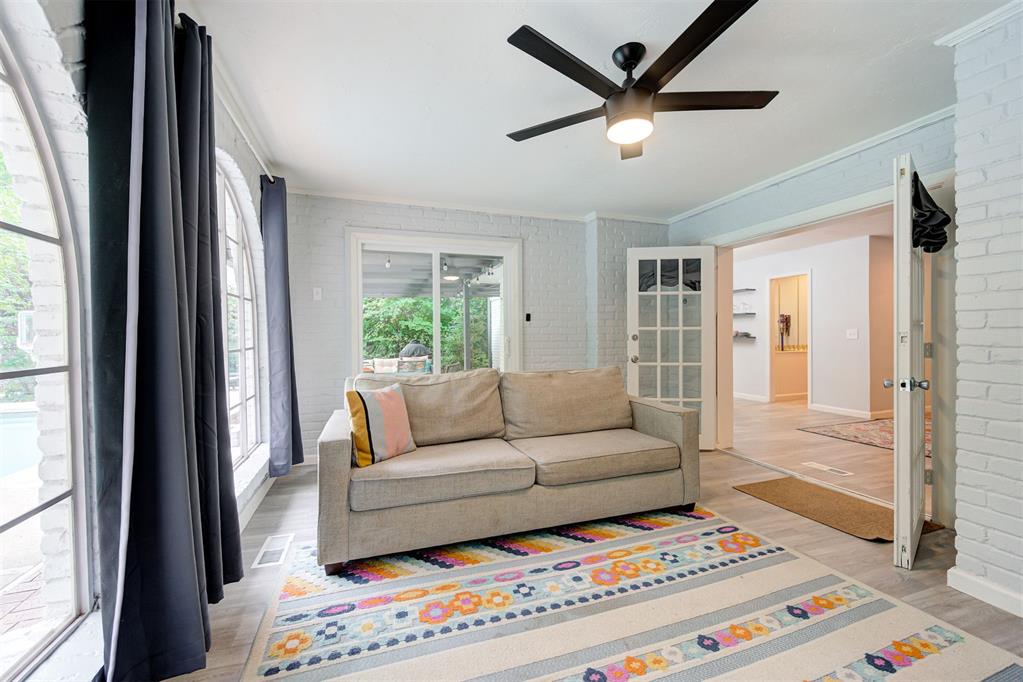 709 Timber Ridge Drive