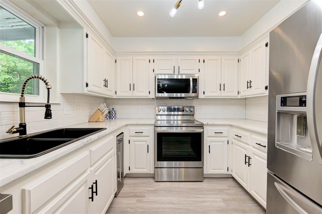 709 Timber Ridge Drive