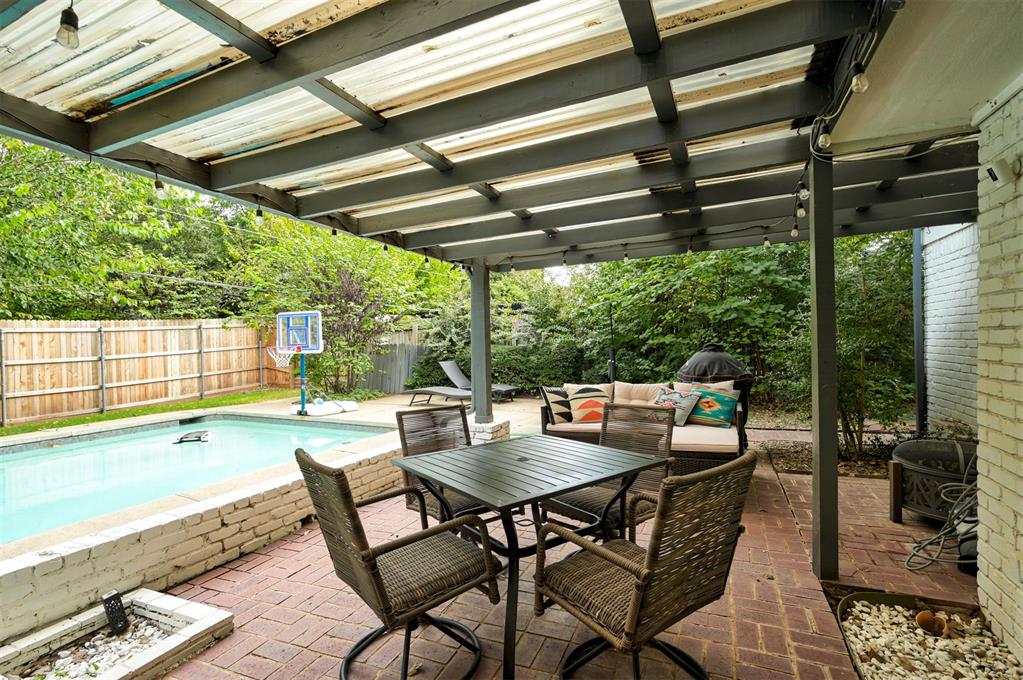 709 Timber Ridge Drive