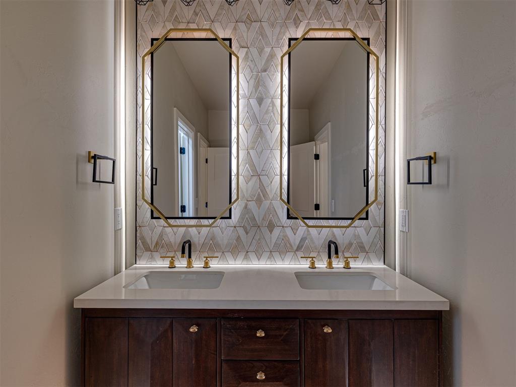 9214 S Cimarron Road