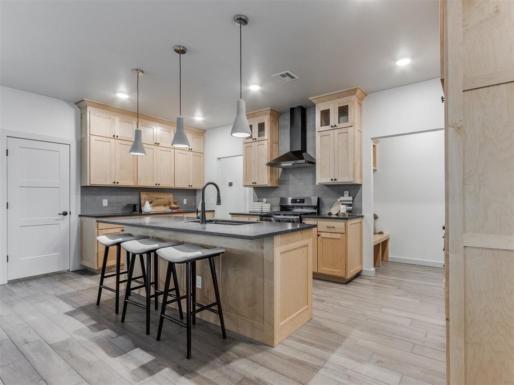 9240 NW 144th Place