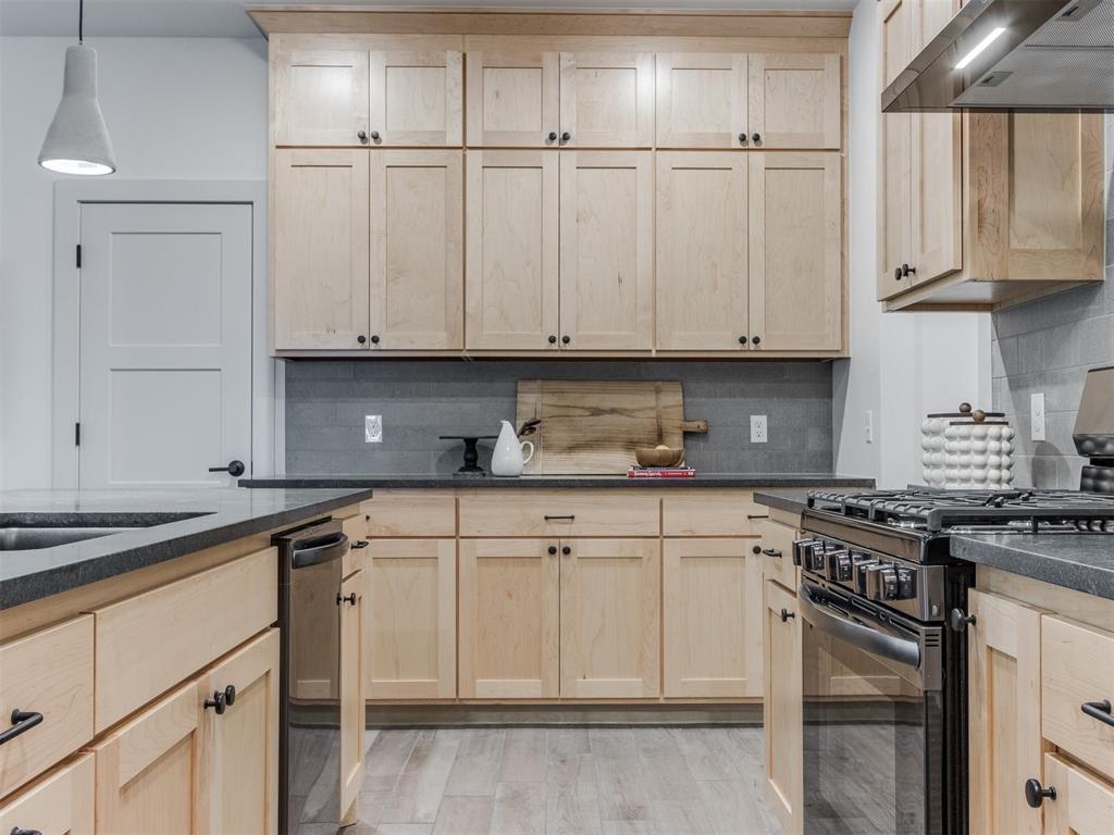 9240 NW 144th Place