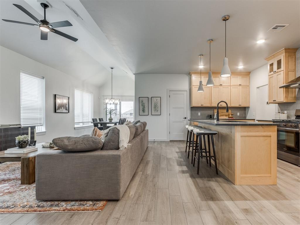 9240 NW 144th Place