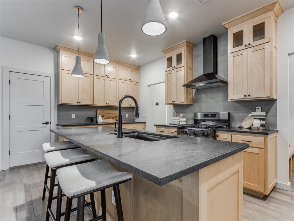 9240 NW 144th Place