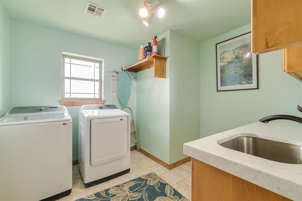 10608 Oaksplinter Lane