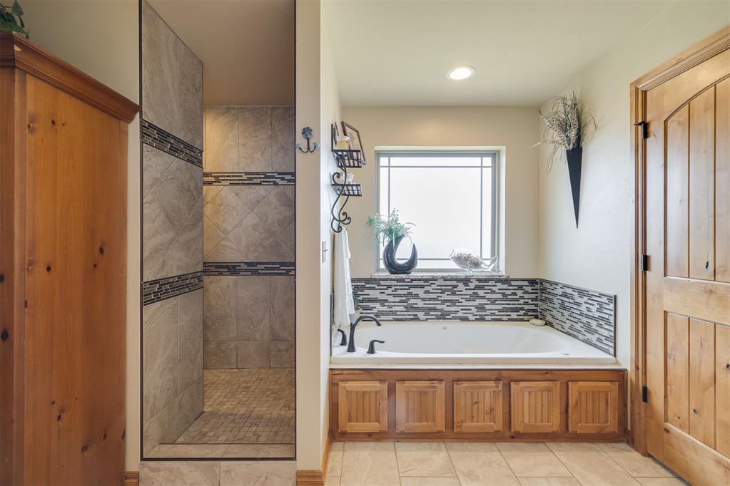 10608 Oaksplinter Lane