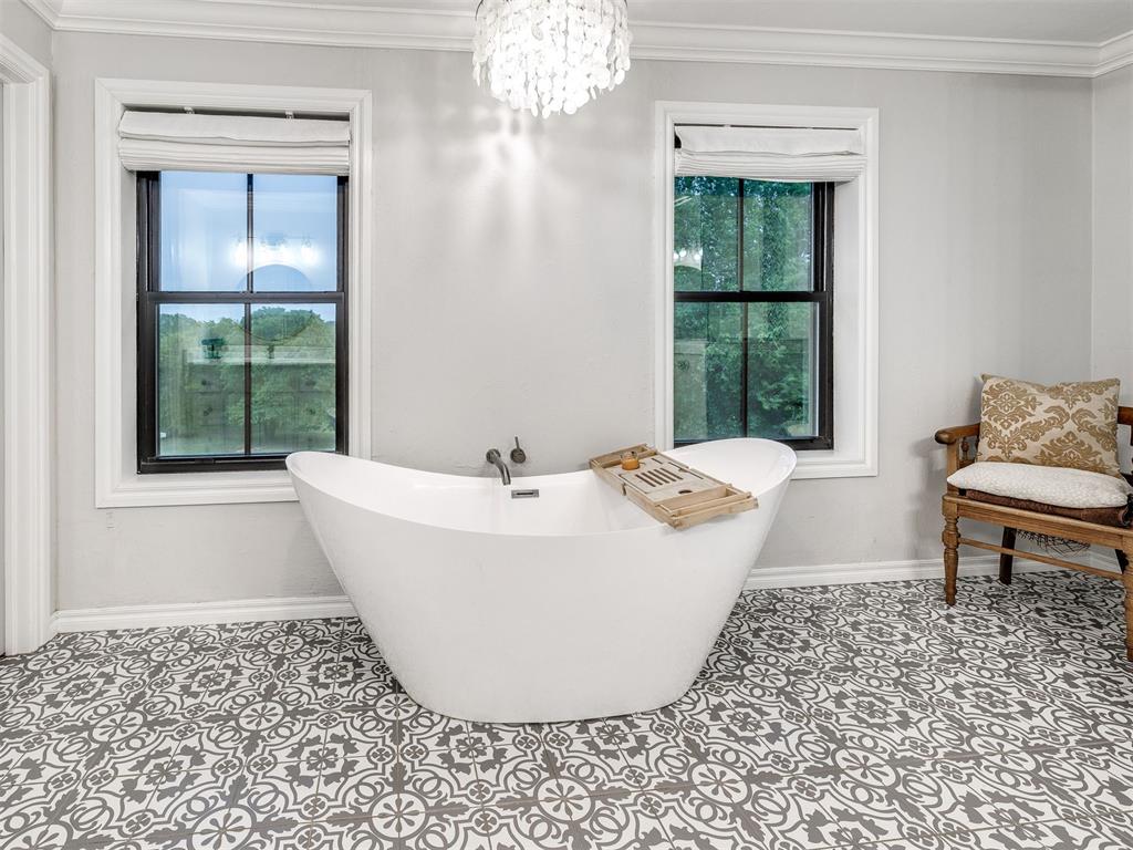 13500 Three Oaks Drive