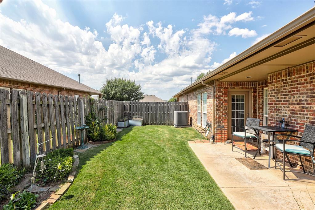 1632 Laurel Place