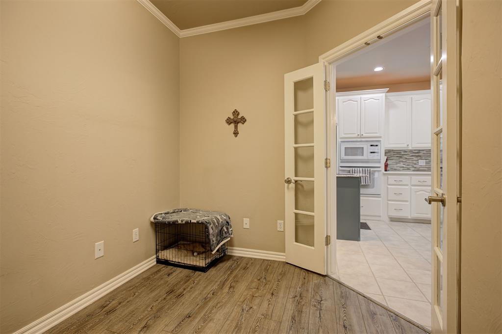1632 Laurel Place